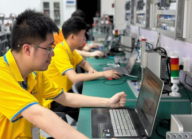 喜报｜20岁零基础学员，入职5个月薪资从7500涨到9500+