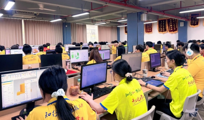2026年模具行业大洗牌：普通工人淘汰，技术人才紧缺