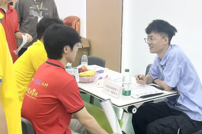 不止教会技术，更帮你备好入职敲门砖｜青华专属就业辅导暖心上线
