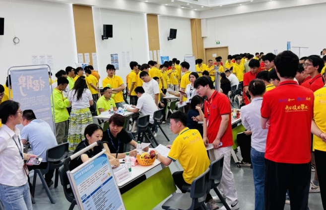 往届学员真实反馈｜中专零基础学编程，三年稳拿月薪 12000