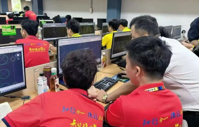 家长放心送孩子来学技术，青华模具靠谱育人有保障