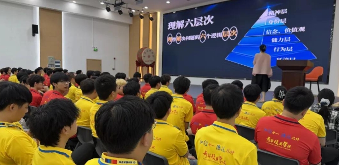 沉浸式匠人氛围，练出AI替代不了的硬核功底