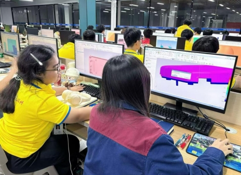 中专生零基础学编程，三年稳拿一万二月薪