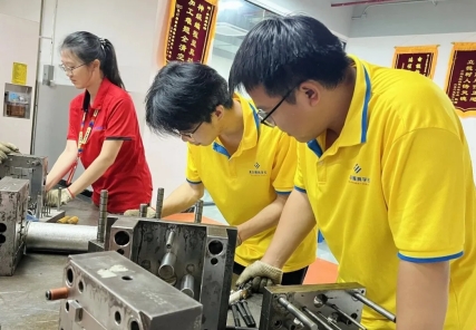 掌握一门实用技术，拓宽职场发展道路
