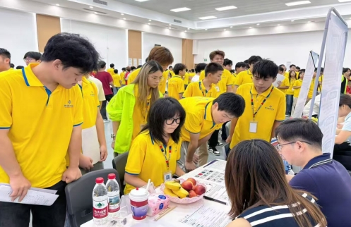 为什么青华模具学校学员就业更稳、薪资更高、走得更远？