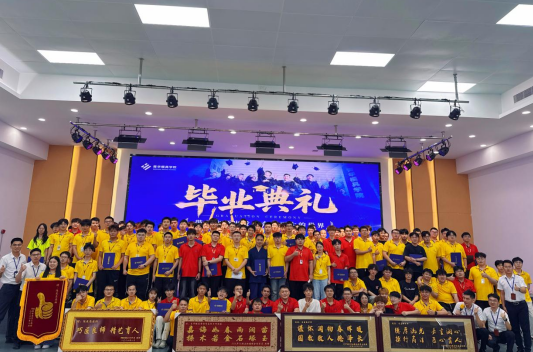 带着本领出发，奔赴更大的世界｜青华模具 又一批学员顺利毕业