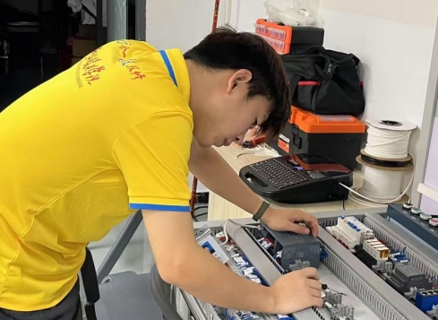告别流水线，学 PLC 技术，抓住智能制造新机遇