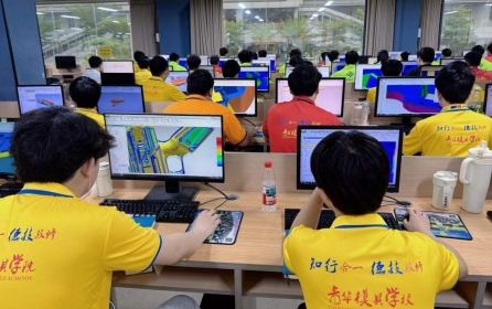 真正的毕业，从来不是一张结业证｜青华模具学校：学成的标准，是能独立扛下难题