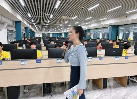 不止精进技术，更修内心格局｜青华素质教育课：重塑情绪与思维能量