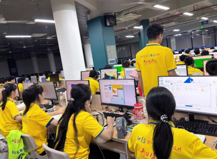 职业不分性别，技术不分男女｜女孩子，也可以学一门硬技术