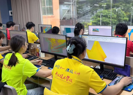 青华老学员回访｜一句玩笑背后，是技术带来的底气