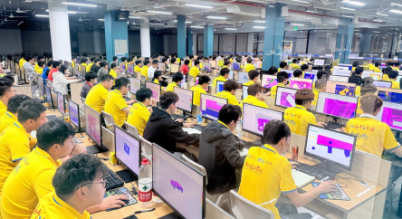 入行十年月薪 3W｜把一门技术深耕到底，人生自有回报