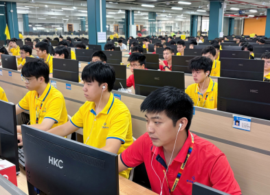 深耕终有回响！三四五轴编程学员成功入职国企